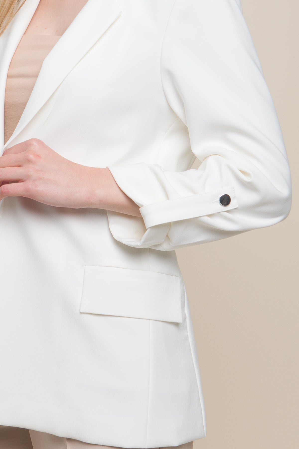 Solid White Medium Sleeved Blazer