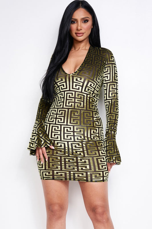 Green Sleek Patterned Velvet V -Neck Bell-Sleeved Dress